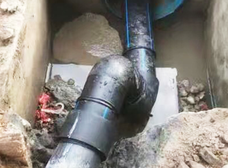 MMXVIII SRTP pipe ignis pugnando in magna officina in Russia